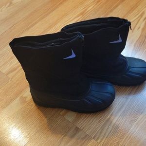 Little Boys Black snow boots